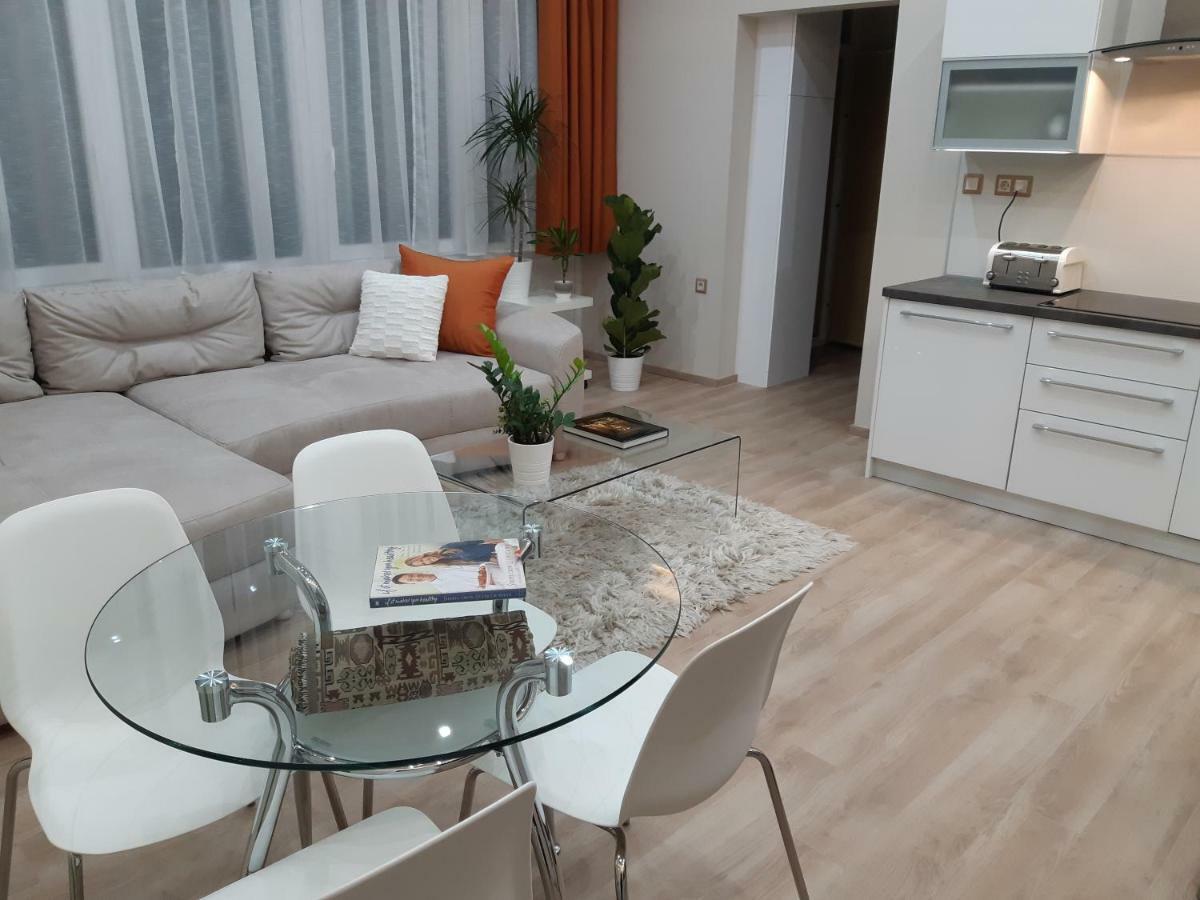 Modern, Quiet & Cozy Apartment In The Middle Of Downtown Near Danube At Fashion Street Budapesta Exterior foto